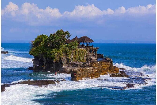 Tanah Lot Sunset Private Tour - A real-world itinerary feel: pacing between gardens and ocean sunset