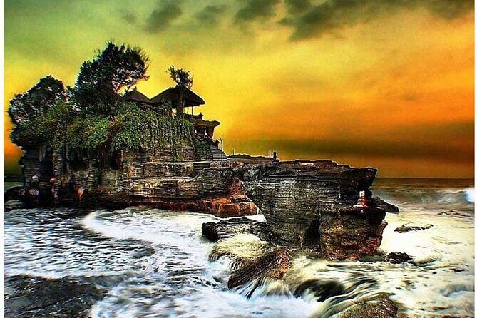 Tanah Lot Sunset Private Tour - What to pack for an afternoon temple-and-sunset outing