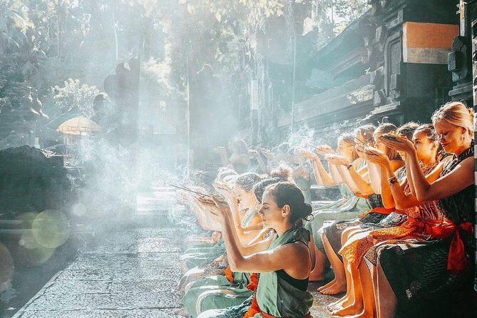 Tanah Lot Temple, Waterfall & Ubud Tour (Private & All-Inclusive) - Kanto Lampo waterfall: black rocks, split streams, and a real reset