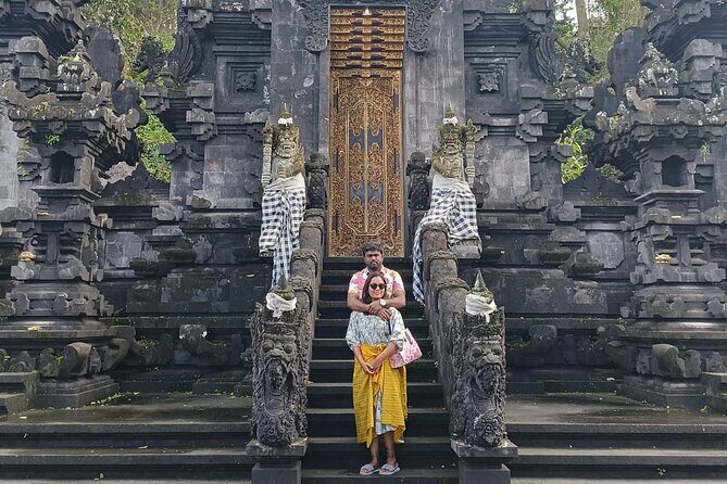The Fantastic East Of Bali Private Guided Tour - Lereng Agung restaurant: a lunch break with Agung Volcano views