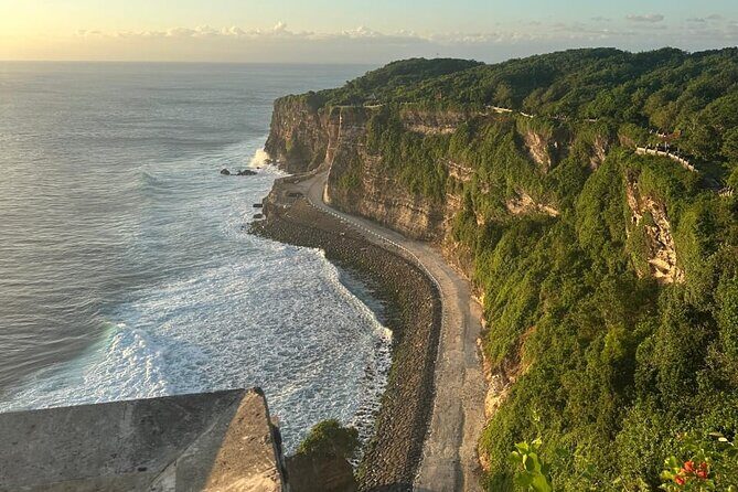 The Uluwatu Tour - Timing Matters: Why a 3:00 pm Start Works for Uluwatu