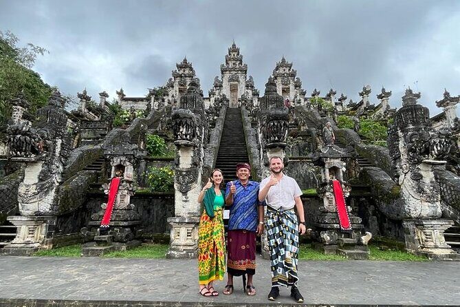 Tukad Cepung Besakih Lempuyang Temple Best of East Bali Tour - Mount Agung lunch at Lereng Agung: break time with volcano views