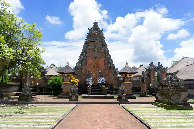 Ubud Bali: Rice Terrace, Waterfall and Tirta empul Day Tour - Tirta Empul Temple: how the melukat blessing fits the schedule