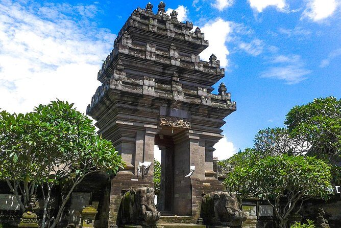 Ubud Cultural Day Tour: A Day for Balinese Cultural Experience - Ubud Palace: culture as living practice