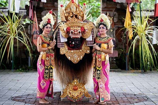 Ubud Private Tour : Ubud Temple and Authentic of Ubud - The local silver jewelry production home: a cultural craft stop with shopping potential