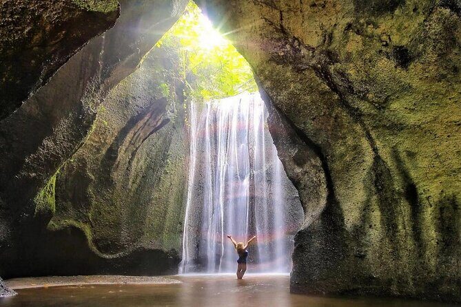 Ubud Waterfalls and Rice Terraces Private Day Tour - Kanto Lampo Waterfall: Cliffside Views and Photo Time