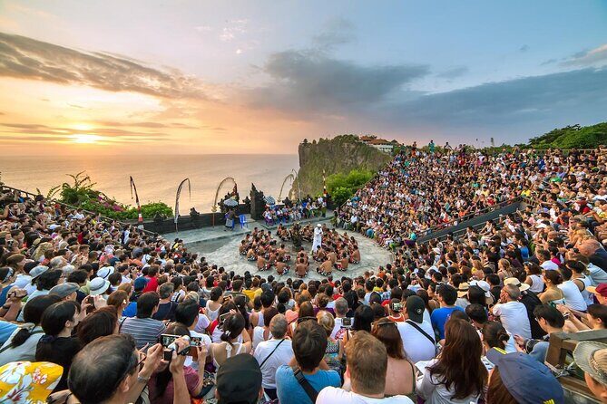 Uluwatu Sunset, Kecak Dance and Jimbaran Seafood Dinner - The 12:00 pm Start: How the Timing Affects Your Day