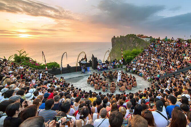 Uluwatu Sunset Trip with Kecak Dance Show and Jimbaran Dinner - Kecak and Fire Dance: Why This Show Hits So Hard
