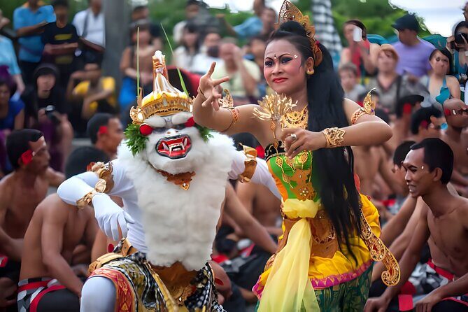 Uluwatu Sunset Trip with Kecak Dance Show and Jimbaran Dinner - What the Tour Day Feels Like (Step by Step)