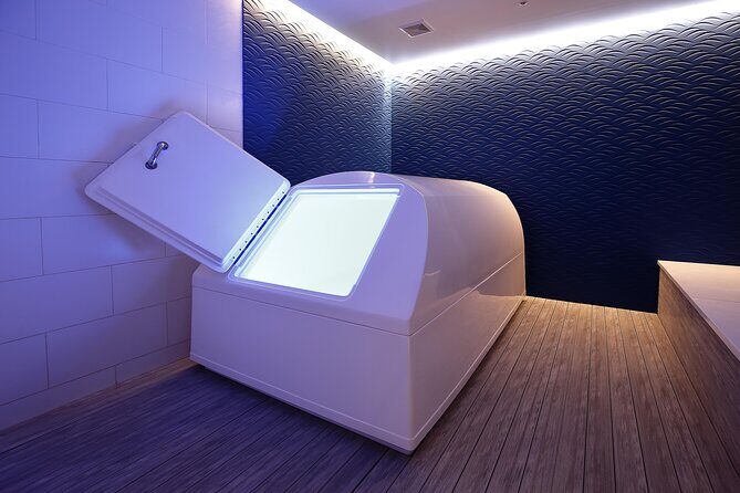 Zero Gravity Flotation Therapy in Canggu Bali by Solace Float - Warm Epsom Salt Water and the Wellness Claims That Matter (Without the Hype)